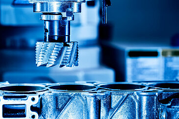 View of a milling cutter in a metalworking machine.